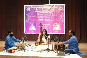 "सुर मिलाप (एक शास्त्रीय संगीत संध्या)" का आयोजन 17 मार्च 2021 को शाम 4.00 बजे, आईसीसीआर आरओ भोपाल द्वारा होराइजन सीरीज के तहत क्षेत्रीय विज्ञान केंद्र, भोपाल के सहयोग से किया गया।