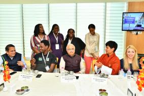 Hon'ble MoS @M_Lekhi ( @MEAIndia & @MinOfCultureGoI ) during a lunch interacted with Young Leaders from #Bhutan, #SriLanka, #Uzbekistan, #Jamaica, #Sweden, #Poland, #Tanzania and #Malaysia who are visiting India under the Gen Next Democracy Network progra