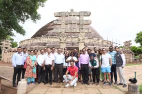 To relive Lord Buddha & his great teachings, the delegates of the Gen Next Democracy Network Programme visited the #SanchiStupa in #MadhyaPradesh earlier today. The premises is recognised as a #UNESCOWorldHeritage site.