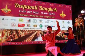 एसवीसीसी ने बैंकॉक के फौरत में दिवाली समारोह में गुरु मुरली मोहन कलवकल्वा और खुन नैन द्वारा कथक नृत्य प्रदर्शन का आयोजन किया