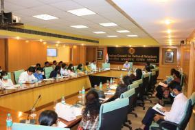 आईसीसीआर में ब्रीफिंग सत्र के दौरान आईएफएस प्रशिक्षु