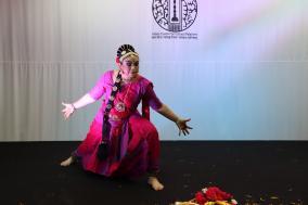 एसवीसीसी बैंकॉक में कुचीपुरी थाई कलाकारों की सुश्री सरिन्या एमराडी ने देवी मां पर नृत्य नाटिका प्रस्तुत की