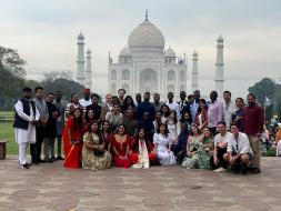 जेननेक्स्ट डेमोक्रेसी प्रोग्राम के 8वें बैच के हिस्से के तौर पर आज भारत आने वाले 39 प्रतिनिधियों ने ताजमहल और आगरा का दौरा किया। ICCR #जेननेक्स्ट डेमोक्रेसी नेटवर्क प्रोग्राम! के तहत 75+ लोकतांत्रिक देशों के प्रतिनिधियों की मेजबानी कर रहा है!