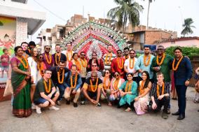 Y 'day, 26 delegates from 8 democratic countries visited Raghurajpur Village in Odisha  It is an #UNESCO heritage village. This village is known  for various crafts like Pattachitra, stone & wood carving.