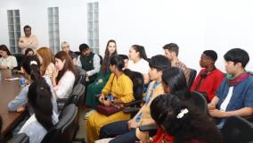 यहां 13 देशों के 31 हिंदी भाषी प्रतिनिधियों के आज  जागरण न्यूज  कार्यालय के दौरे की कुछ झलकियां दी गई हैं!
