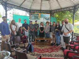 जेन नेक्स्ट डेमोक्रेसी नेटवर्क प्रोग्राम के 11वें बैच के हिस्से के रूप में 9 देशों से भारत का दौरा कर रहे 19 प्रतिनिधियों ने श्रीनगर की प्राचीन शंकराचार्य पहाड़ियों का दौरा किया।
