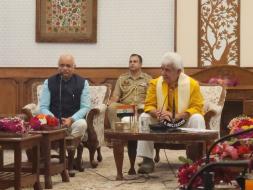 आईसीसीआर के अध्यक्ष डॉ. विनय सहस्रबुद्धे ने 9 देशों के 19 प्रतिनिधियों के साथ, जो आईसीसीआर के जेन नेक्स्ट डेमोक्रेसी नेटवर्क प्रोग्राम के 11वें बैच के तहत भारत का दौरा कर रहे हैं, जम्मू-कश्मीर के माननीय उपराज्यपाल श्री मनोज सिन्हा से राज भवन में मुलाकात की।