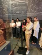 जेन नेक्स्ट डेमोक्रेसी नेटवर्क प्रोग्राम के 11वें बैच के हिस्से के रूप में वर्तमान में #भारत का दौरा कर रहे 9 लोकतंत्रों के 19 प्रतिनिधियों ने दिल्ली में भारत के राष्ट्रीय संग्रहालय की समृद्ध सांस्कृतिक विरासत और इतिहास को देखा।