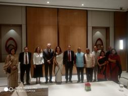 नई दिल्ली में आईसीसीआर द्वारा आयोजित स्वागत समारोह के दौरान श्री अखिलेश मिश्रा, आईसीसीआर के महानिदेशक, वेलाडोलिड स्पेन विश्वविद्यालय के प्रोफेसर एंटोनियो लार्गो कैबरेरिज़ो के वीसी और गणमान्य व्यक्तियों के साथ