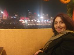 Ms. Marisol Schulz Manaut, Director General of the International Book Fair of Guadalajara, Mexico to India under Academic Visitor Programme is visiting to Ganga Ghat to see Ganga Aarti, Varanasi  on 28 January 2020