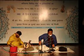 Performance by  Shri R. Sridhar (Carnatic Violin) on 29 July, 2021 at Azad Bhavan, ICCR