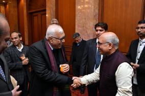 Shri Akhilesh Mishra, DG, ICCR meets Dr. S. Y. Quraishi, former Chief Election Commissioner of India at New Delhi