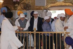 होम्स की झलक हरमिंदर साहिब (स्वर्ण मंदिर) अमृतसर की यात्रा	